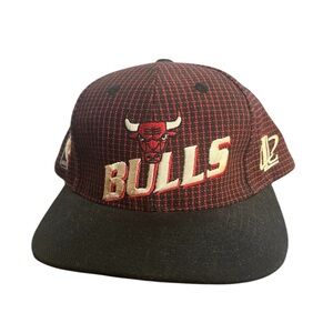 Vintage Chicago Bulls Hat Cap Mens Logo Athletic NBA Basketball Strap Back